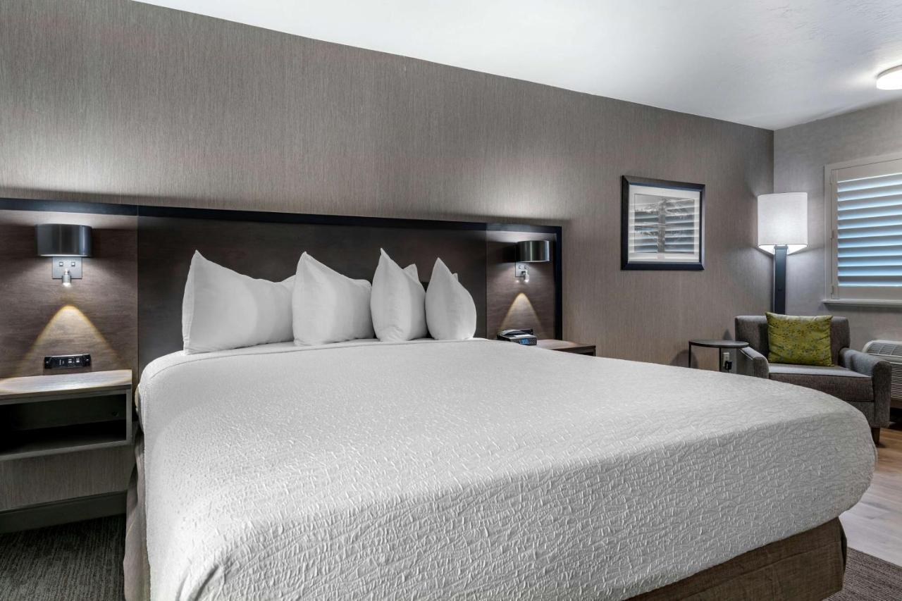Best Western Plus Hilltop Inn Redding Eksteriør bilde