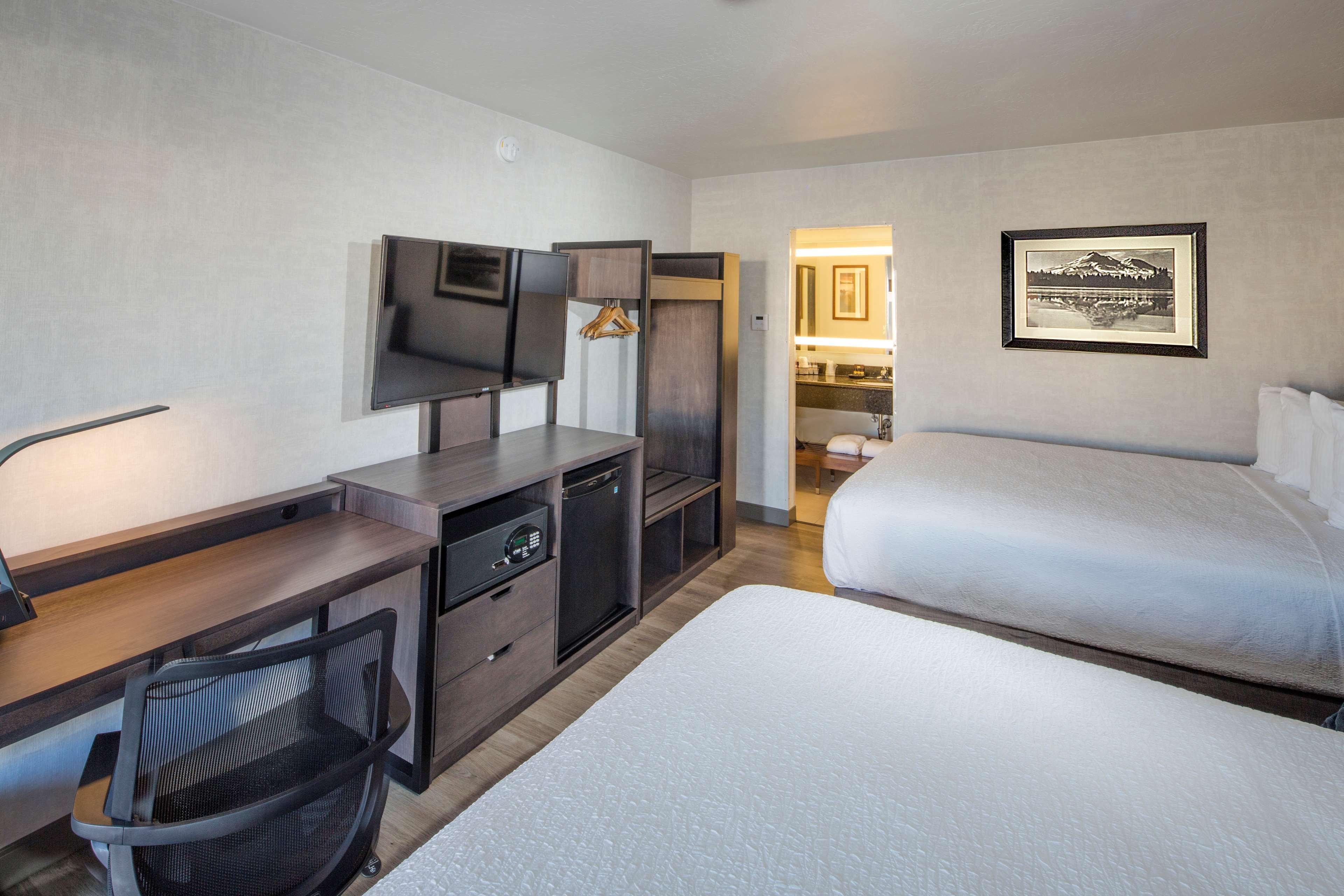 Best Western Plus Hilltop Inn Redding Eksteriør bilde